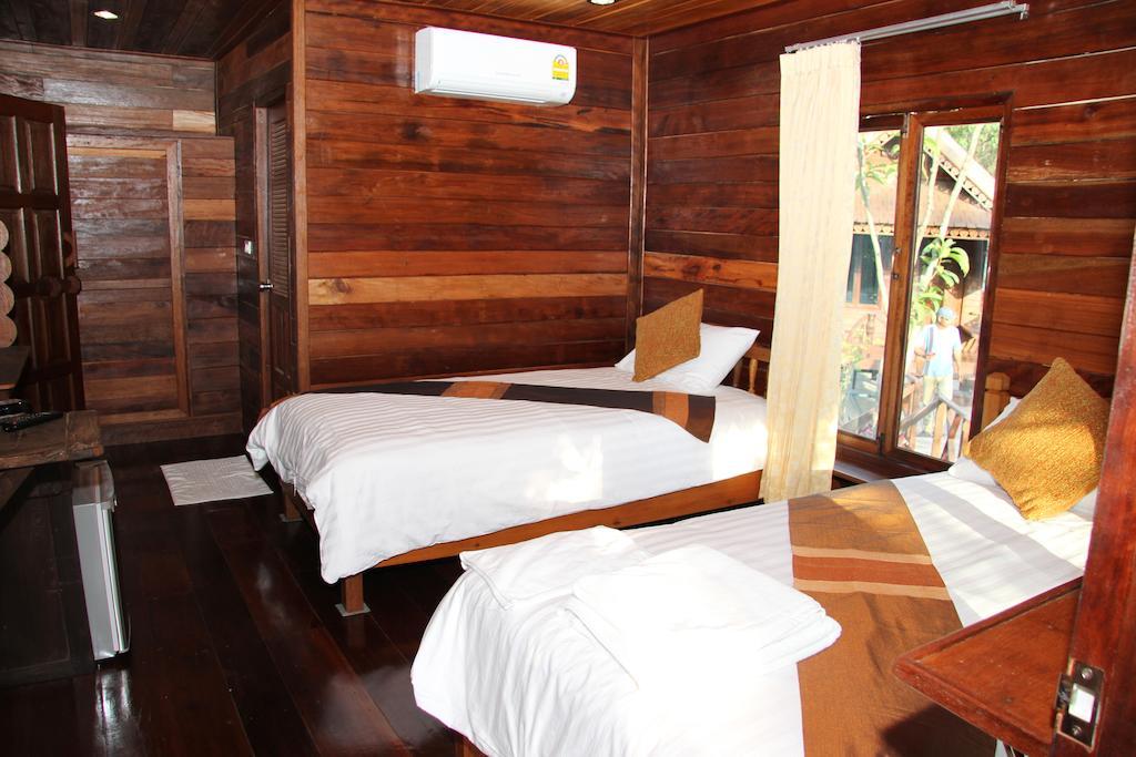 Burilamplai Resort Thung Yai Room photo