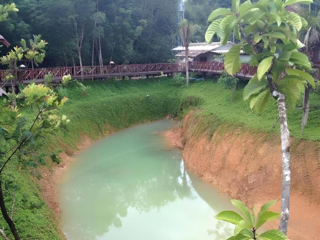 Burilamplai Resort Thung Yai Exterior photo